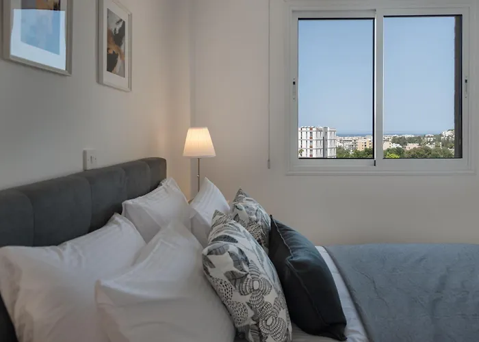 Phaedrus Living Golden Seaview * Paphos