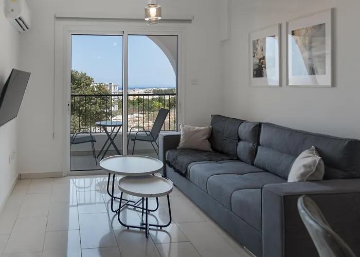 Διαμέρισμα Phaedrus Living Golden Seaview *