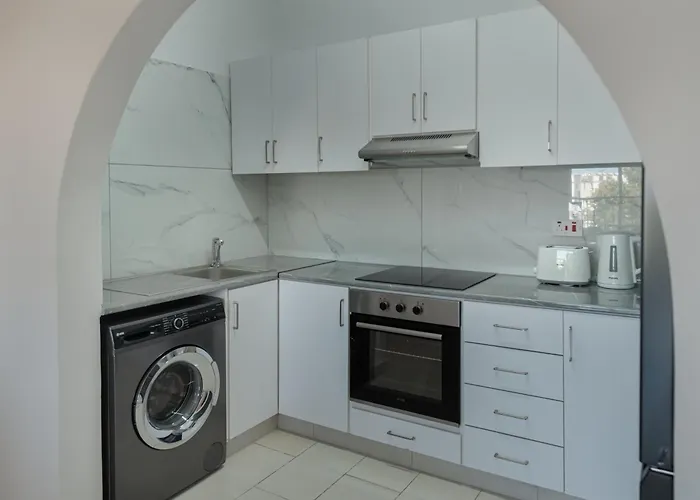 Phaedrus Living Golden Seaview * パ フォス